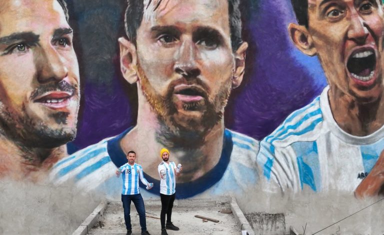 Un megamural de Messi junto a Di María y Rodríguez lo nuevo del