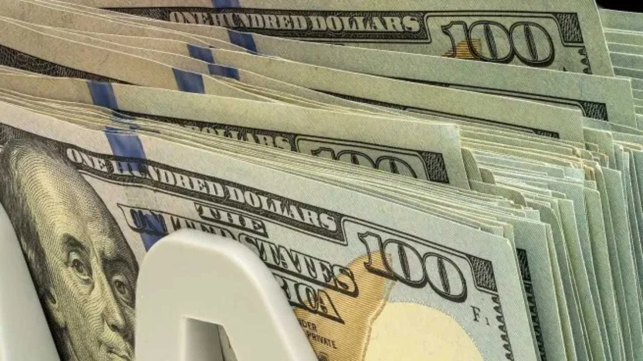 El dólar volvió a subir y superó los $1.400 en el Banco Nación pese a las nuevas ventas del Tesoro de EE.UU.