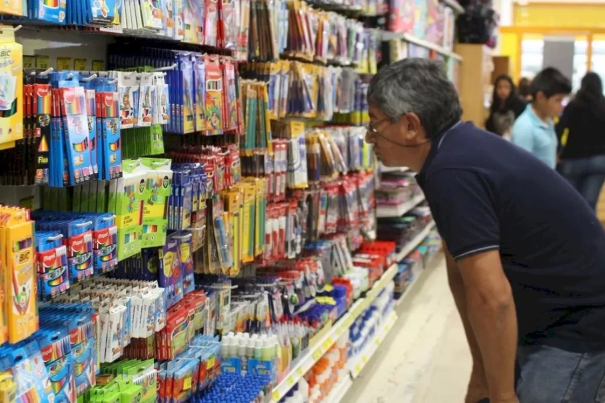 Trabajar no alcanza: el 80% de los argentinos gana menos que lo mínimo para vivir