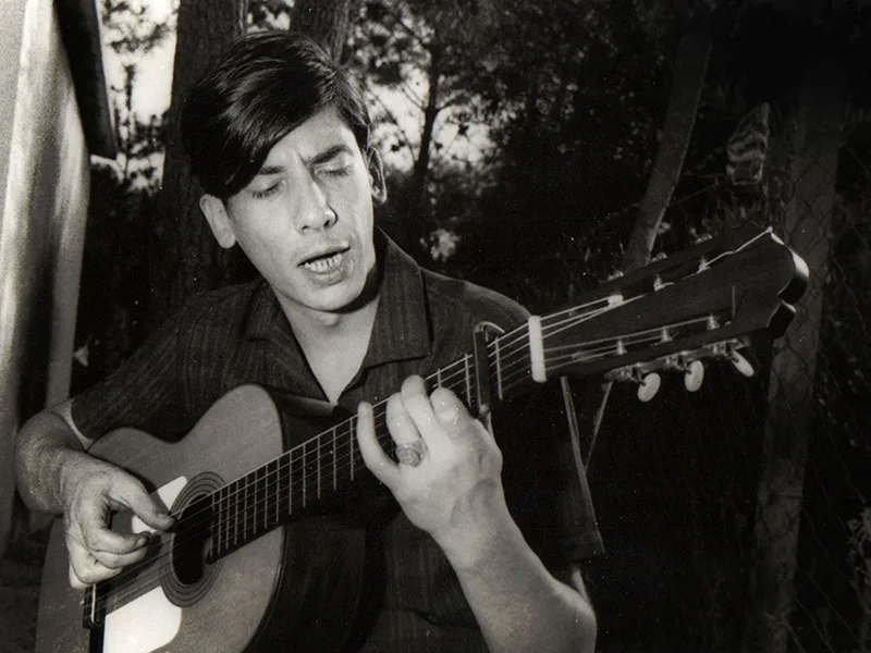 Treinta años sin Alfredo Zitarrosa, aquel inolvidable "cantor con voz de otro"