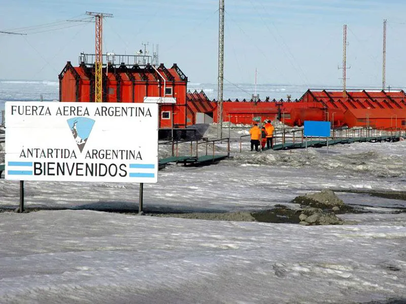 Instalarán el primer detector argentino de rayos cósmicos en la Antártida