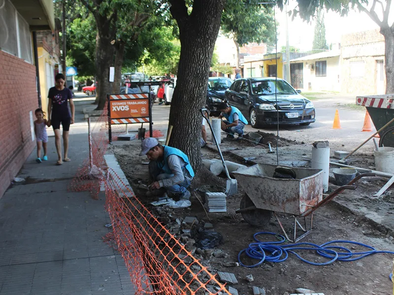 Barrio Alvear: operativo municipal sumó obras urbanas