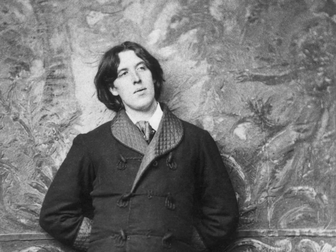 El hotel donde murió Oscar Wilde inauguró lujosa pieza dedicada al escritor