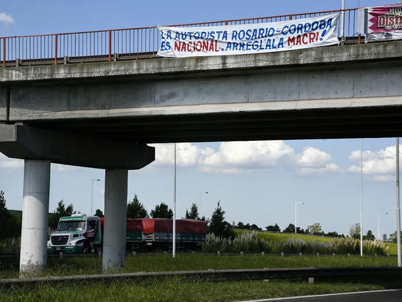 Crece la presión: piden que no se cobre peaje en la autopista a Córdoba