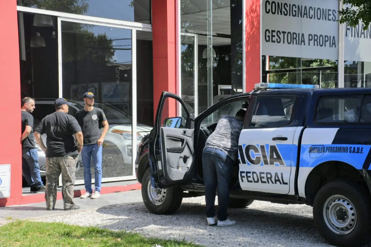 Crimen del prestamista: allanan propiedades vinculadas a Esteban Alvarado