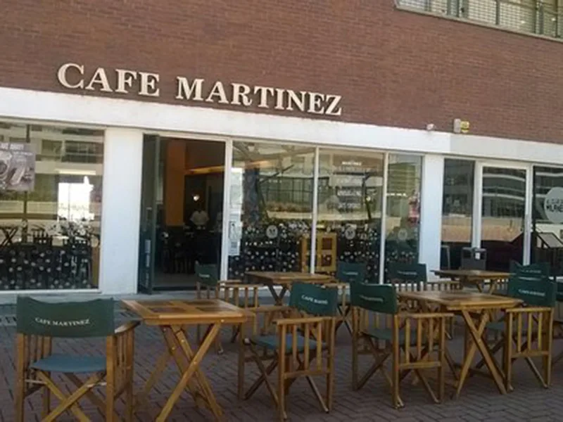 Denuncian a bar de Puerto Norte por no dar agua gratis a los clientes