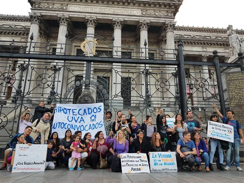 Deudores de créditos UVA reclaman una solución a la suba exorbitante de la cuota