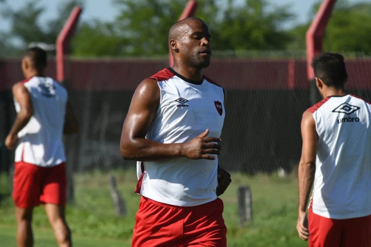 Se lesionó Ribair Rodríguez y no viajó con el plantel