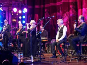 El teatro Colón de Buenos Aires vibró con la gran gala de la Trova Rosarina