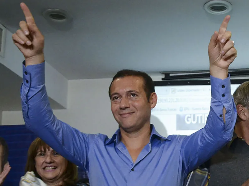En Neuquén los polos son tres, no dos