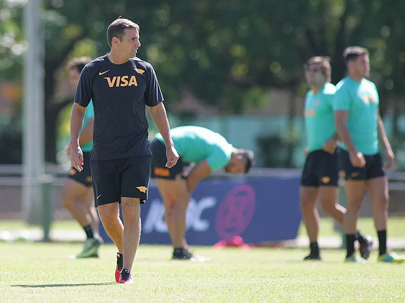 Los dolores de cabeza por las lesiones no paran para Gonzalo Quesada