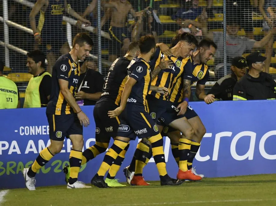 Barbieri fue el destacado en el empate de Central ante Gremio
