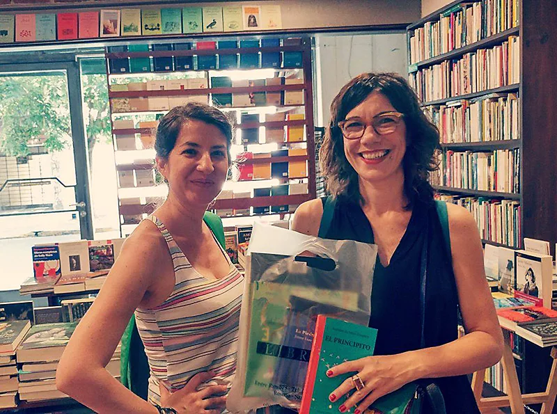 Dos amigas se lanzan desde la filosofía y la psicología a crear otros mundos