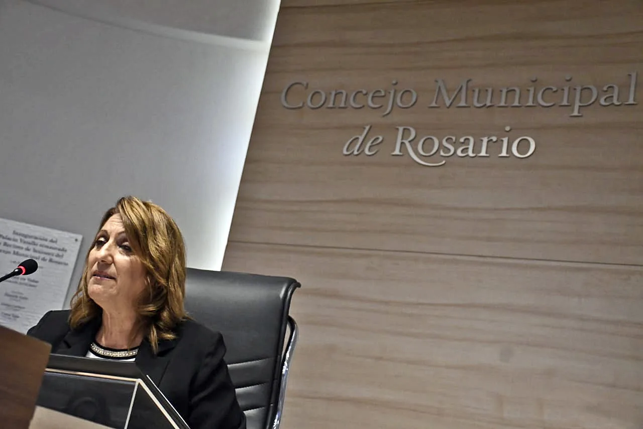 Fein abrió sesiones haciendo foco en el género y le pegó a Nación y el PJ