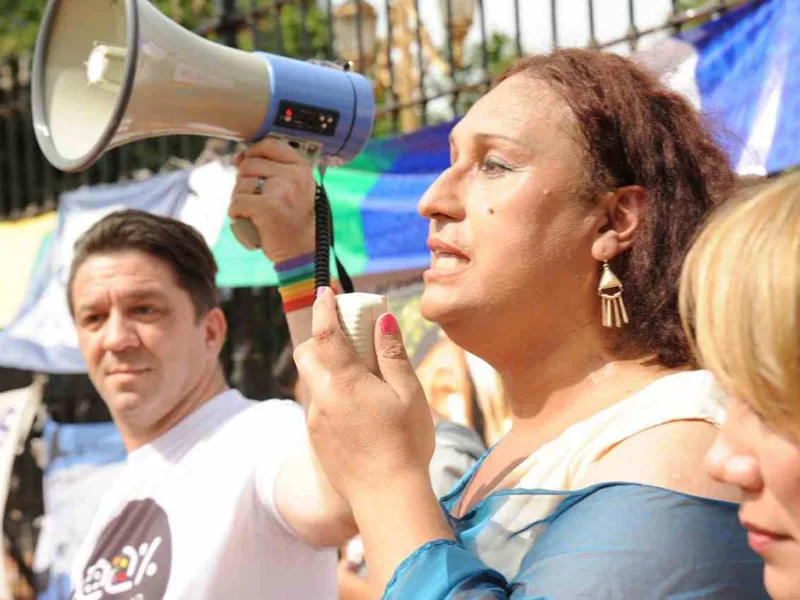 Feminidad travesti: fallo histórico rompe sistema binario de identidad de género