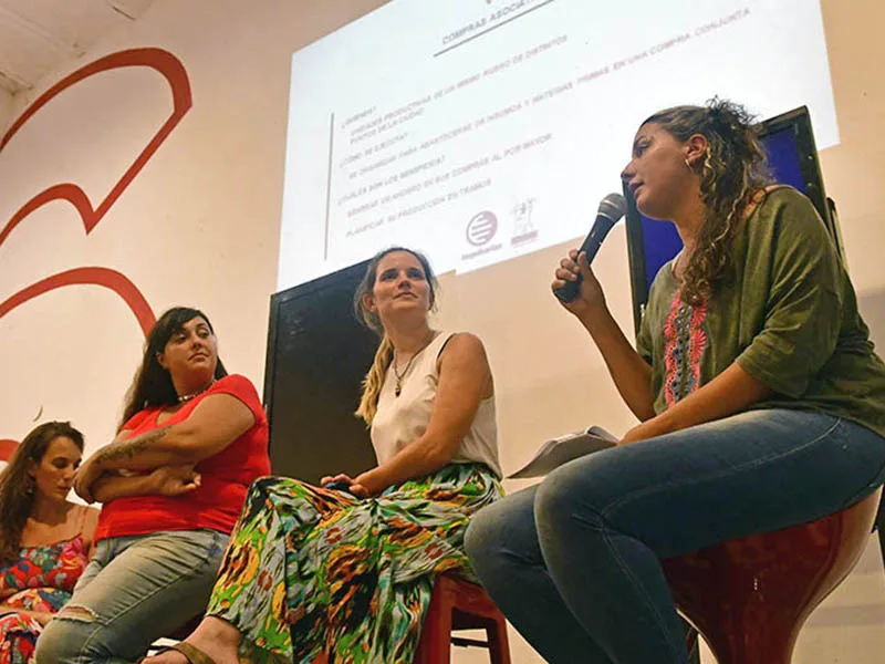 “Apostamos por una economía popular y feminista”