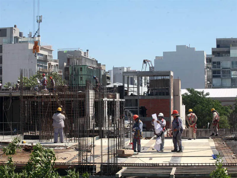 El salario mínimo no cubre ni la mitad de la canasta de pobreza