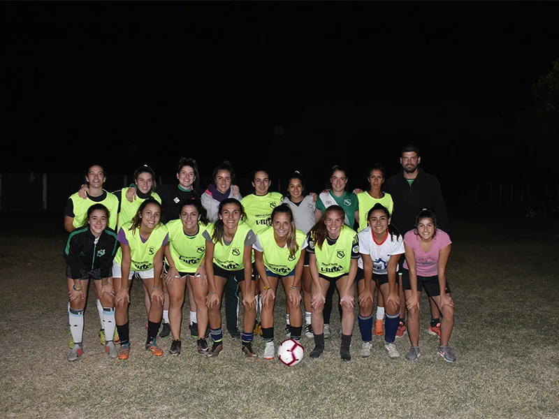 Social Lux le abrió las puertas al femenino cuando en Rosario poco se jugaba
