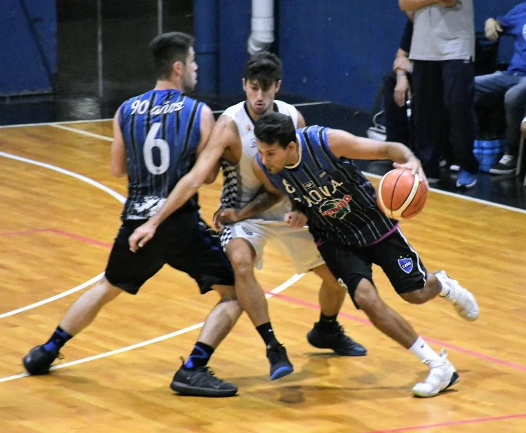 Caova superó a Atalaya y es el único líder de la Superliga tras la cuarta fecha