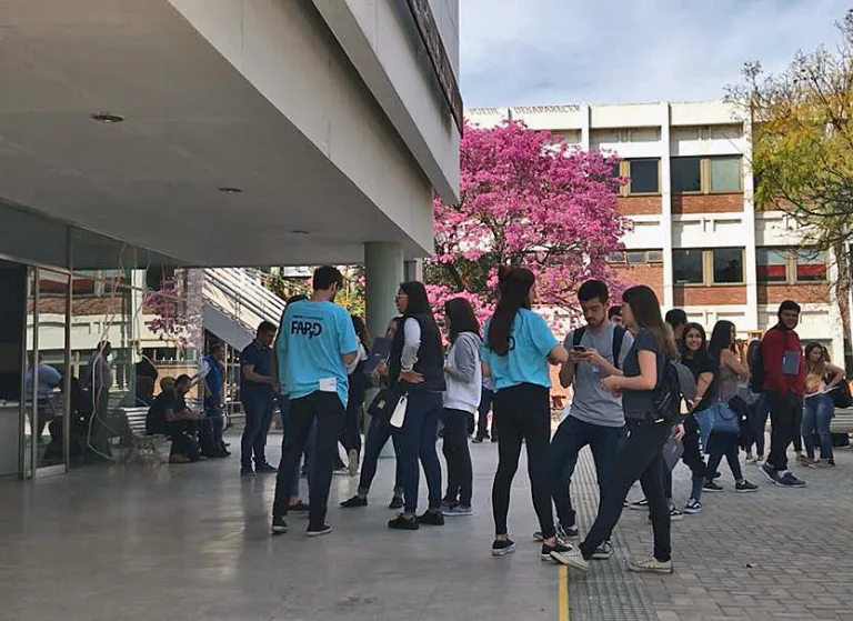 Rector de la UNR se reúne con los dos sectores que aspiran conducir Arquitectura