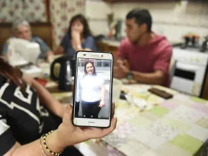 Respondieron a un reproche con tiros: "En 30 segundos me quitaron a mi hija"