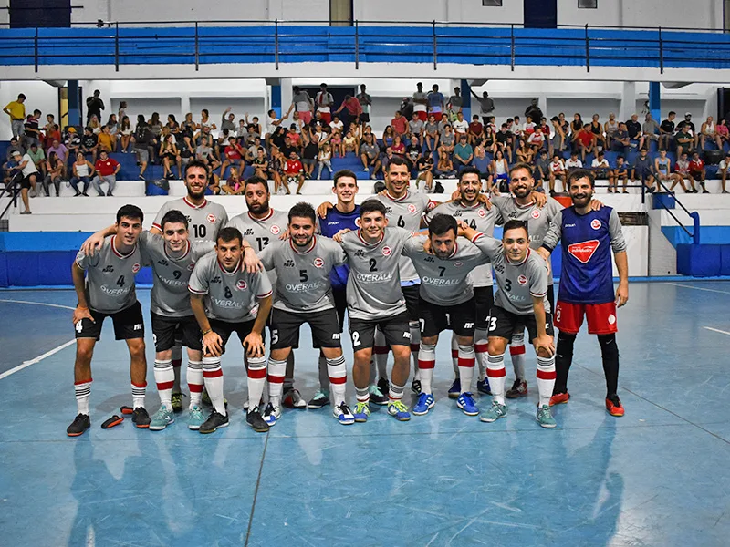 Van en busca de la gloria en el Torneo de Verano