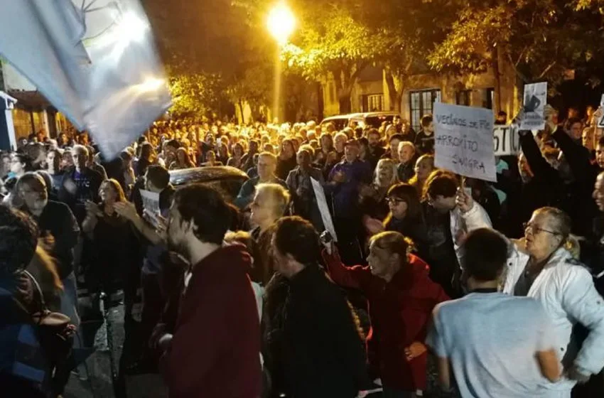 Violenta entradera en Arroyito movilizó de nuevo a los vecinos