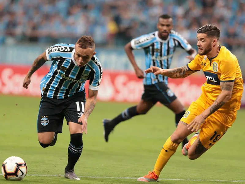 Ledesma fue el único que se salvó en la derrota de Central ante Gremio