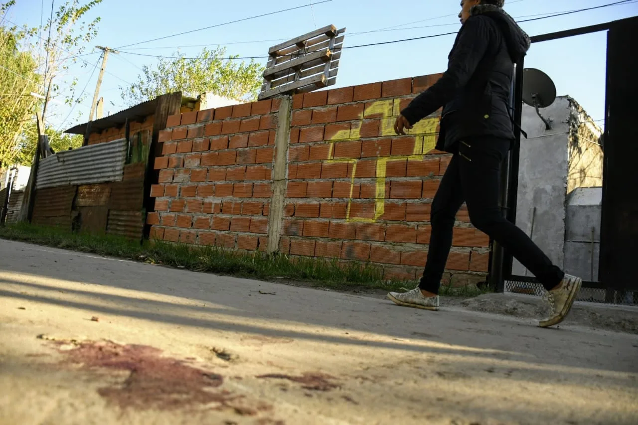 Villa Banana: asesinaron a una chica de 14 años y hay otros dos jóvenes heridos