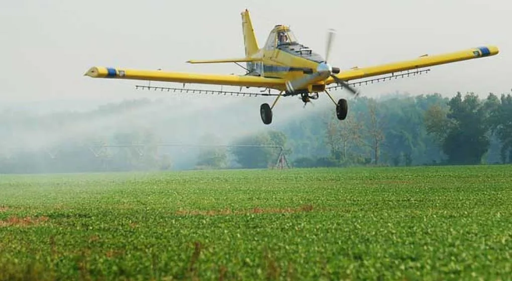Lo cruzaron duro: ambientalistas criticaron dichos de Macri sobre agrotóxicos