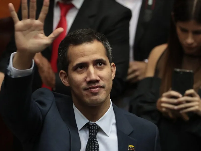 El gobierno de Maduro le retiró los fueros parlamentarios al opositor Guaidó