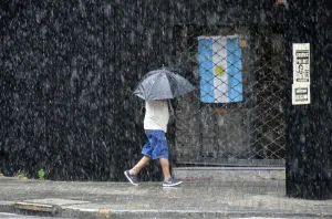 Del calor a las tormentas: Rosario se prepara para un domingo con alerta naranja