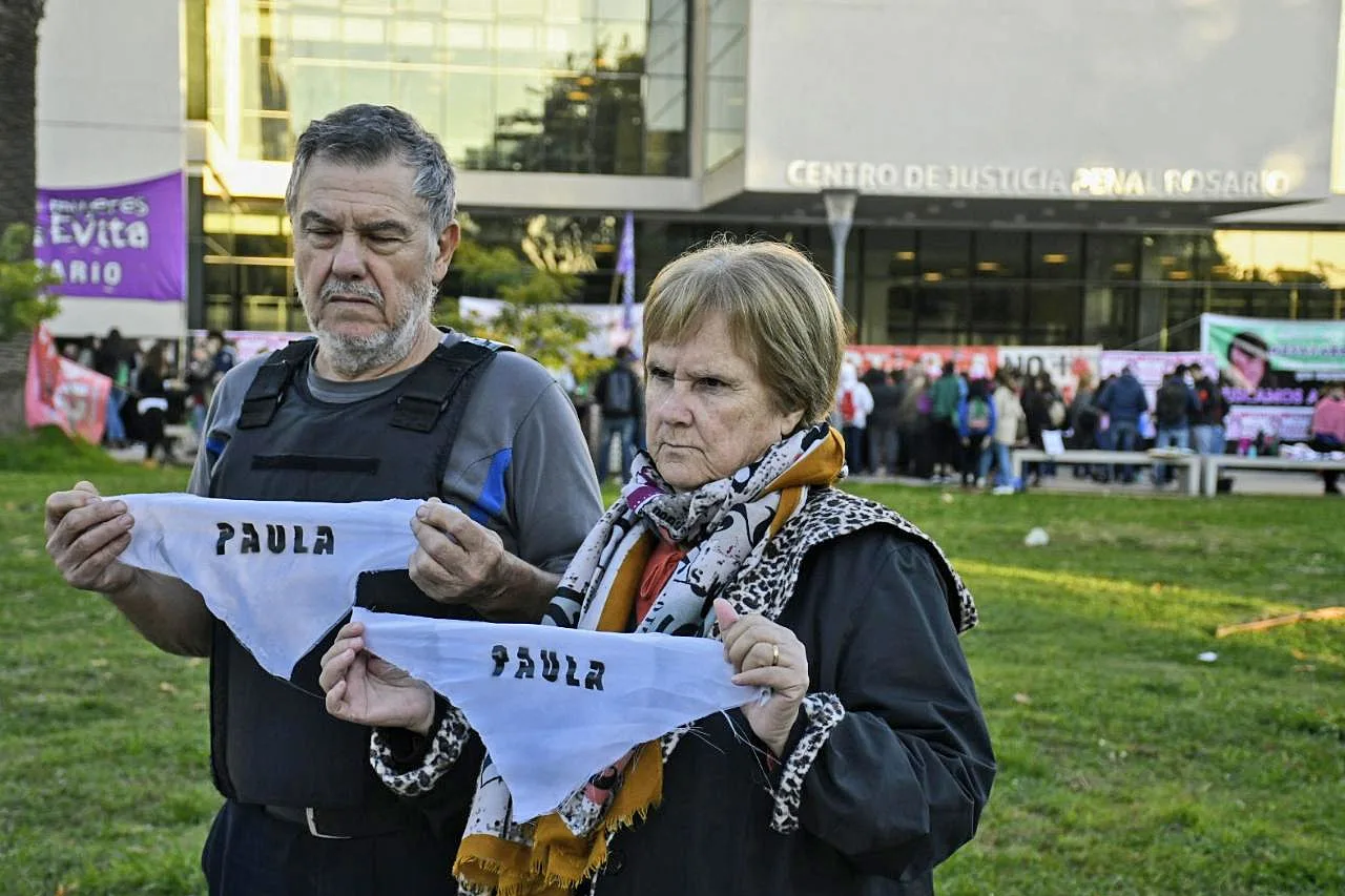 El mensaje al primo de Paula y la hipótesis de la huida voluntaria