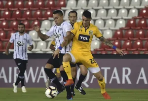 Central la sacó barata, perdió 2-0 con Libertad y complicó la clasificación
