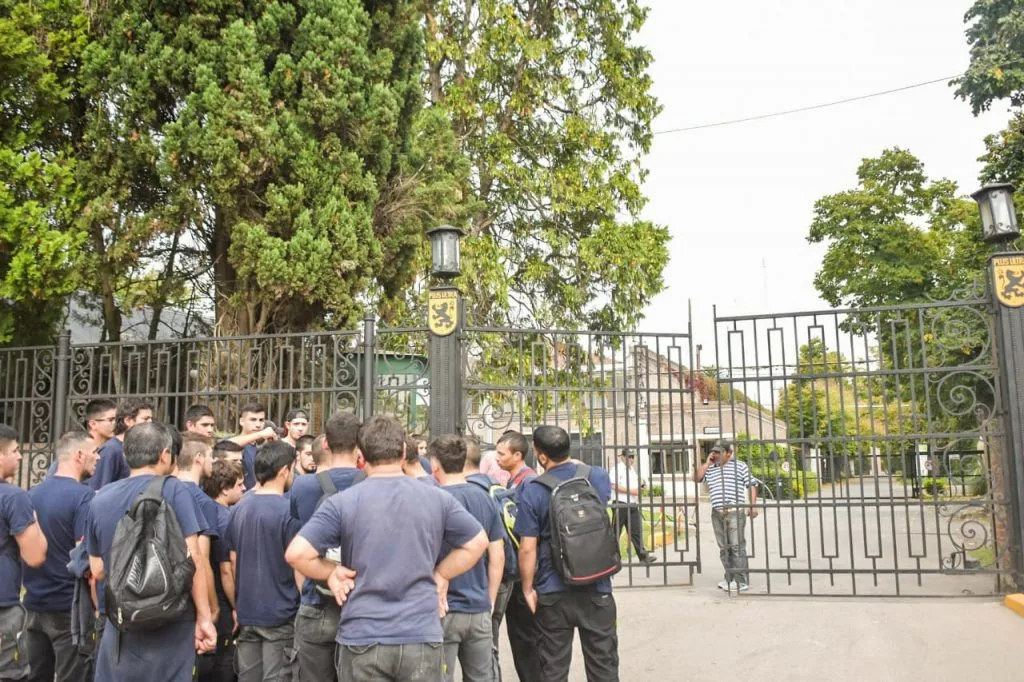 Cerró una fábrica de calzados en Luján y dejó a 120 personas sin trabajo