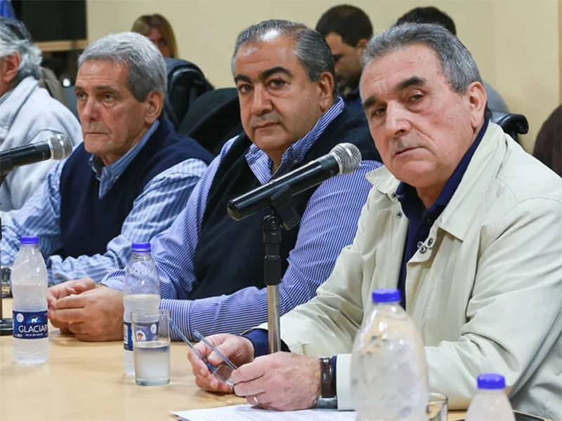 Gremios del transporte apuran a la CGT e impulsan un paro general