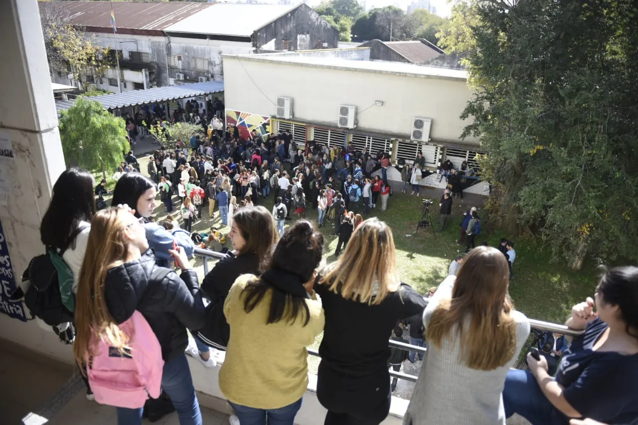 La elección del decano de Psicología está frenada por toma estudiantil