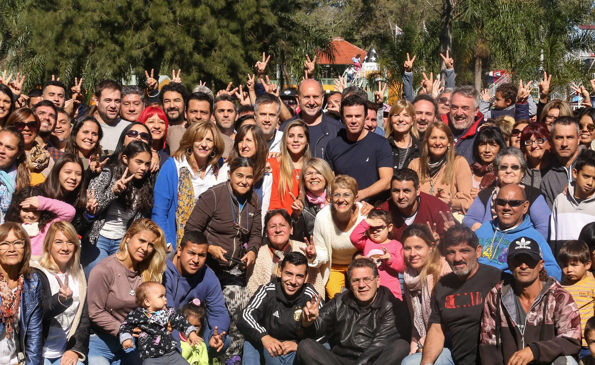Perotti: "La gente nos pide vivir en paz y en orden"