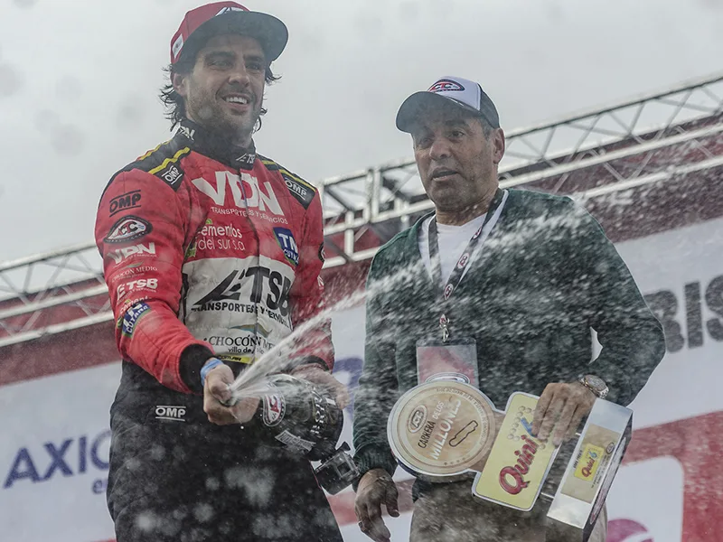 En vibrante final del TC, Manu Urcera se quedó con "la carrera de los millones"