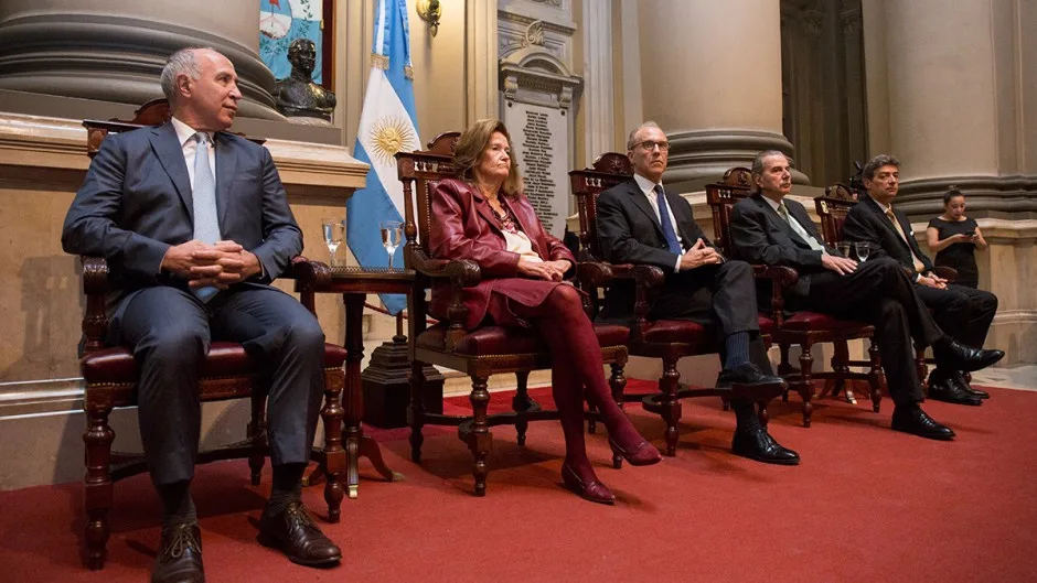 La Corte Suprema aclaró que el juicio oral contra Cristina no se suspende