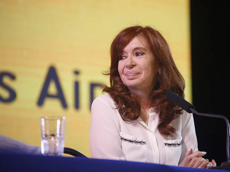 Cristina: "El país necesita un contrato social entre todos los argentinos"