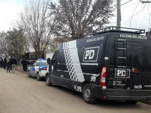 Doble femicidio: hallan asesinadas a una mujer y su pequeña hija en su casa