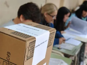 Arrancaron las elecciones provinciales y municipales en Córdoba
