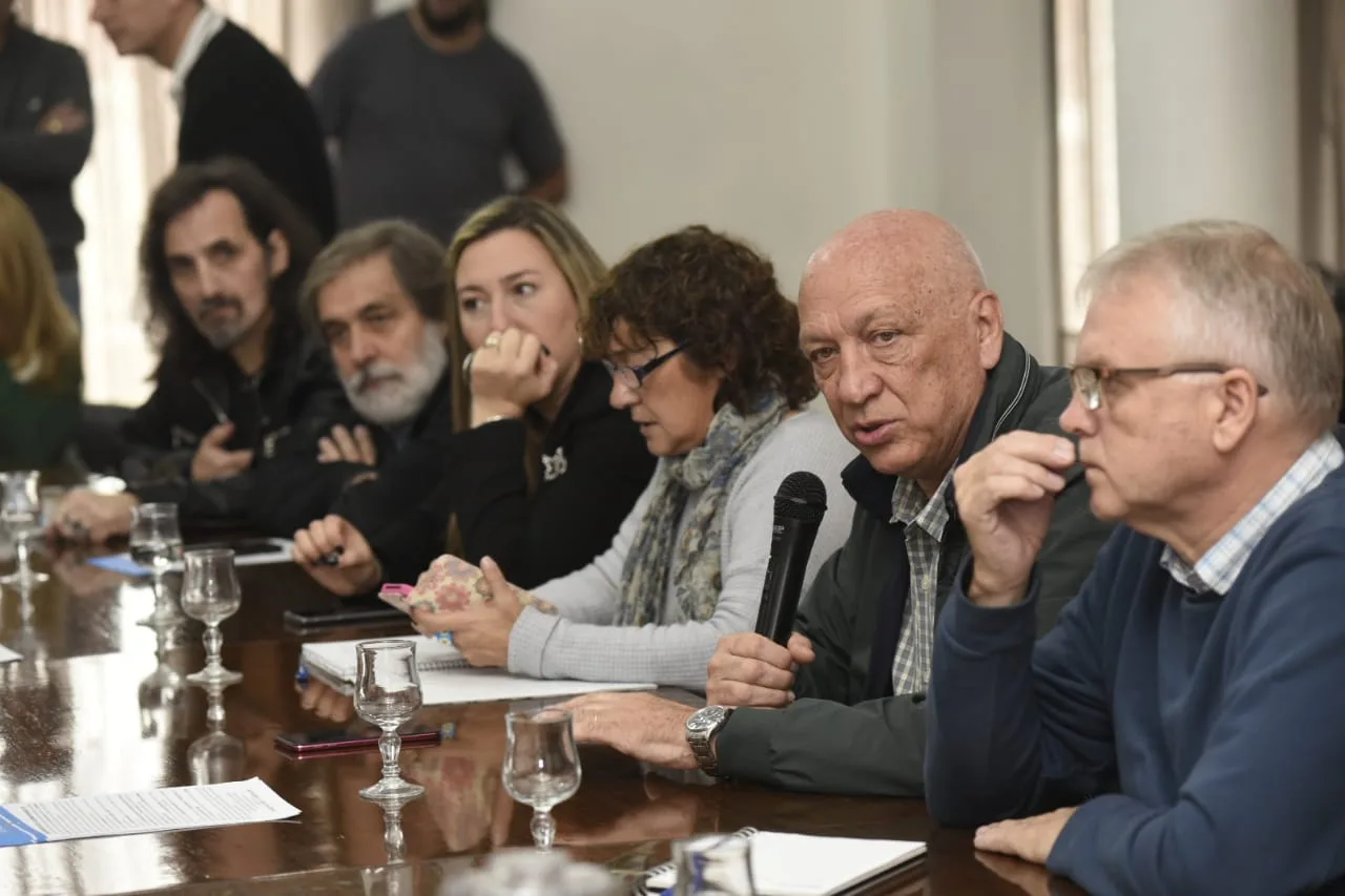 "Vamos a establecer las condiciones para generar trabajo genuino y de calidad"