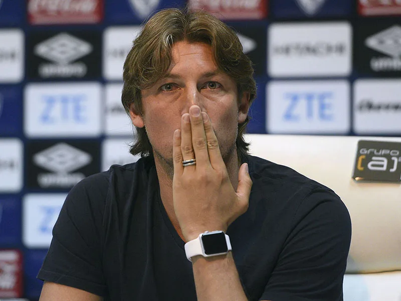 Newell's apuesta a convencer Heinze pero deberá adecuar el plantel a su estilo