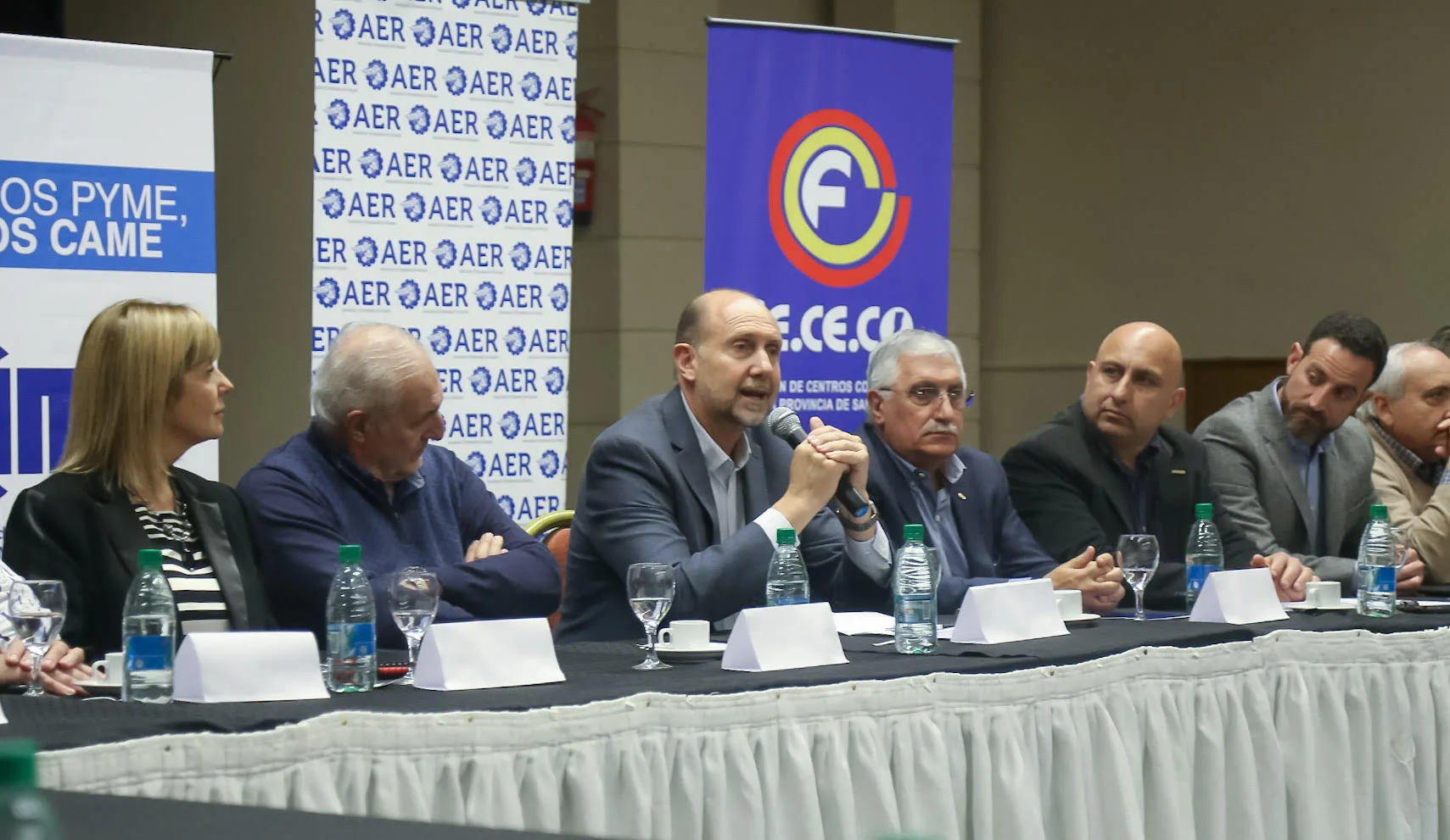 Perotti se reunió con industriales, empresarios y comerciantes de la provincia