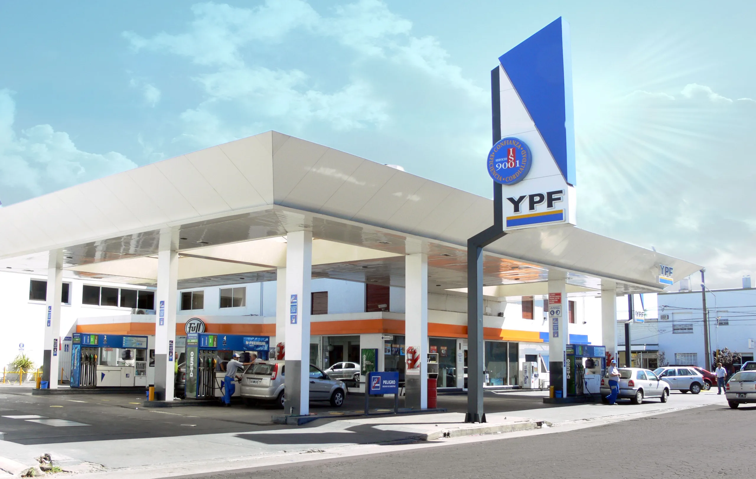 YPF anunció un nuevo aumento de los combustibles que rige desde este sábado