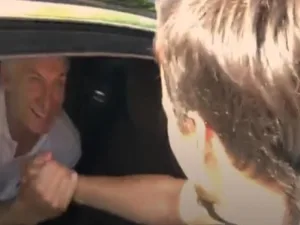En su visita a Zurich, Macri fue repudiado por tres argentinos