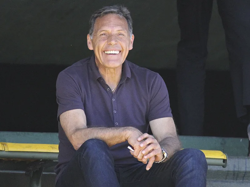 Miguel Russo: “Hay que saber cuándo jugar al ritmo de los hinchas y cuándo no”