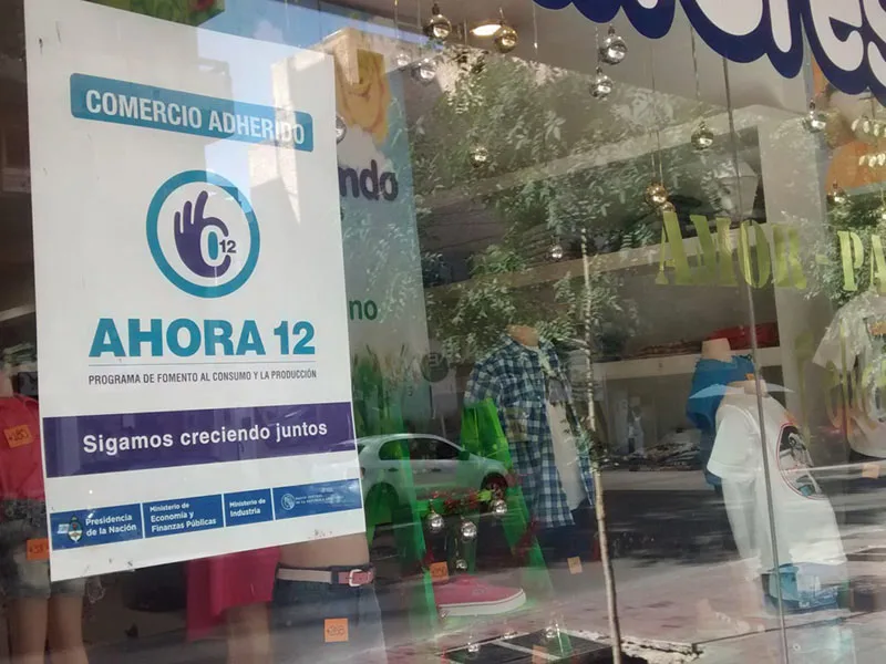 Desprolijo relanzamiento del Ahora 12: ¿con o sin intereses?